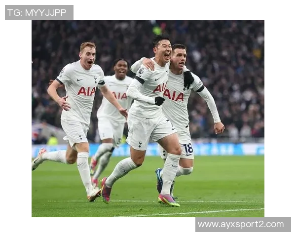 西蒙斯加盟热刺接过孙兴慜7号却17场未能破门引发热议