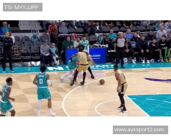 维金斯突破禁区高打板文班亚马展现超凡身高送出精彩钉板大帽 维金斯突破禁区高打板文班亚马展现超凡身高送出精彩钉板大帽