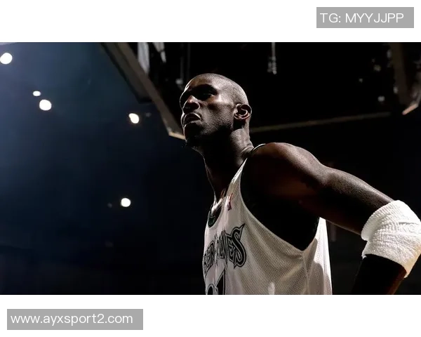 加内特误以为出席聚会却是牌局活动结果提前离场引发关注