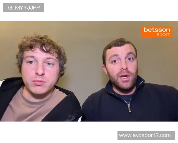 罗马总监莫雷托在米兰与拉斯帕多里经纪人洽谈转会事宜