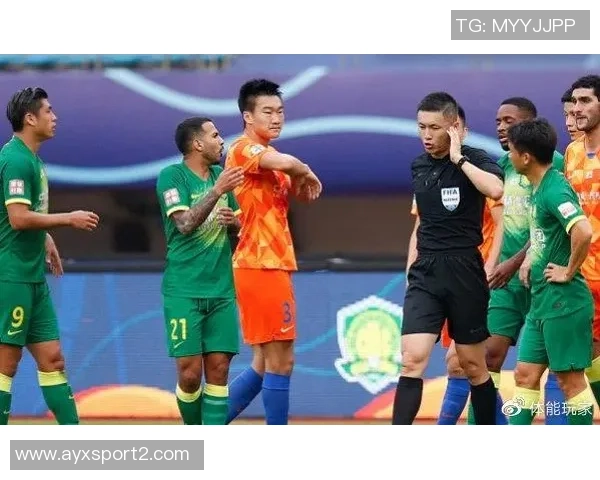 禁区争议判罚引热议媒体人称刘浩帆动作仅是轻碰沈寅豪