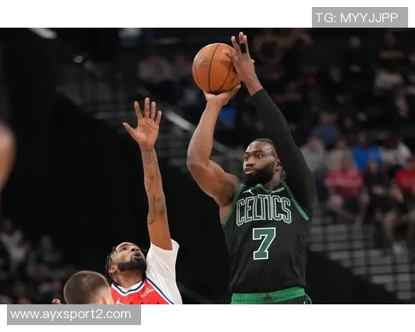 凯尔特人开季遭遇三连败杰伦布朗表现抢眼场均近30分 凯尔特人开季遭遇三连败杰伦布朗表现抢眼场均近30分