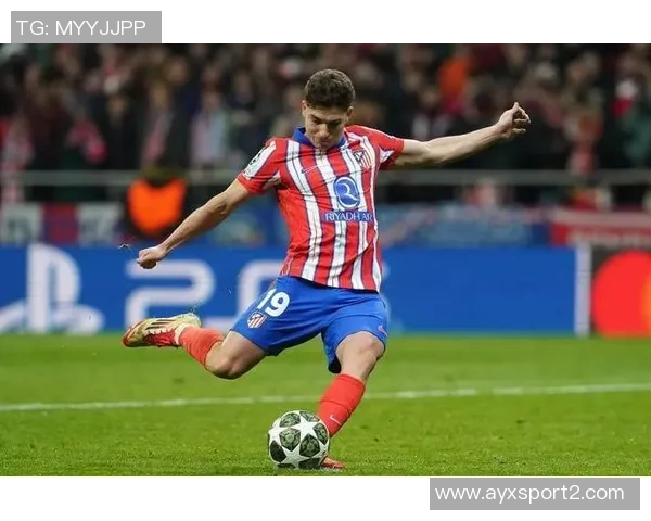 爱德华兹被罚点球后情绪激动返回更衣室怒喊去TMD罚球引发热议